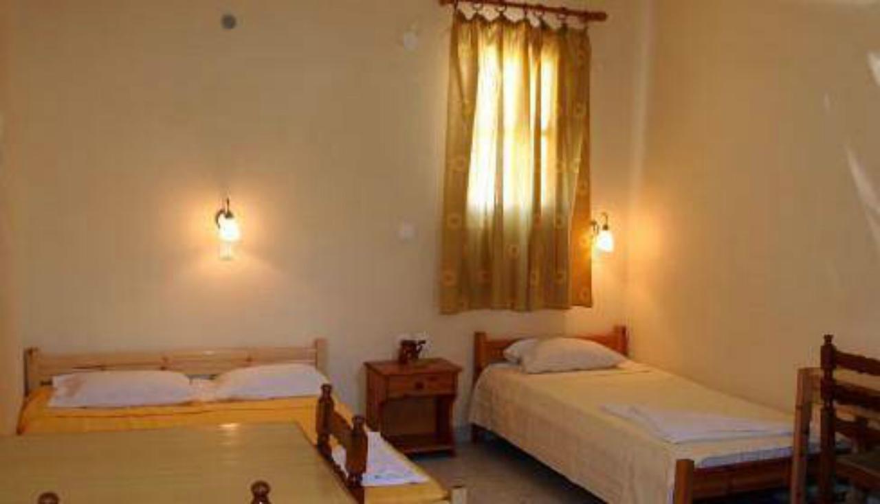 Rooms To Let Katerina & John'S Периса Екстериор снимка