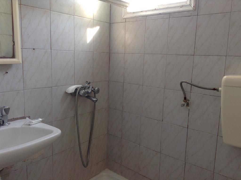 Rooms To Let Katerina & John'S Периса Екстериор снимка